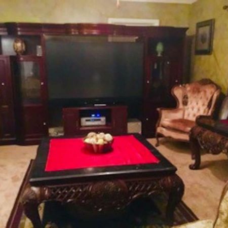 BEST DEAL IN TOWN! Entire 1 Bedroom Apartment 59 Montgomery Extérieur photo