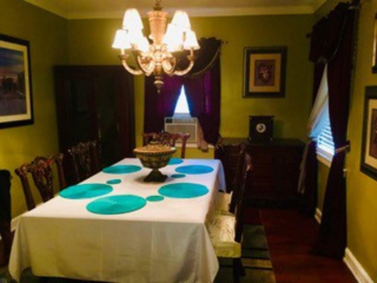 BEST DEAL IN TOWN! Entire 1 Bedroom Apartment 59 Montgomery Extérieur photo